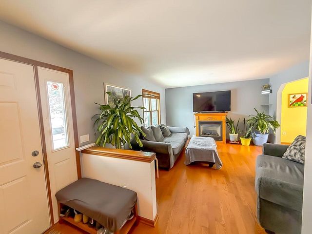 221 Overlook Terrace, Marshall, WI 53559