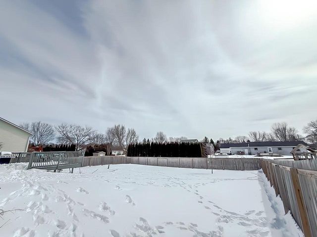 221 Overlook Terrace, Marshall, WI 53559