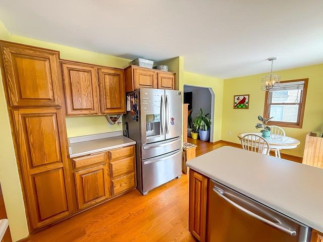 221 Overlook Terrace, Marshall, WI 53559