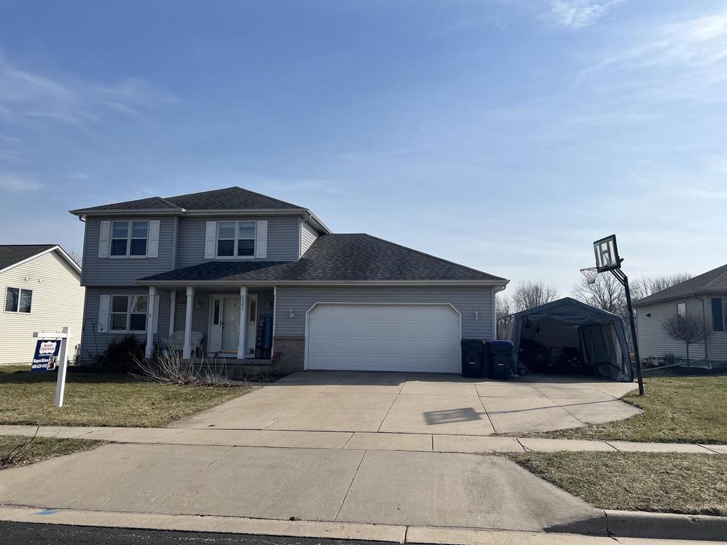 221 Overlook Terrace, Marshall, WI 53559