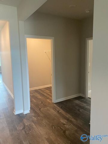 121 Rolling Green Drive, New Market, AL 35761