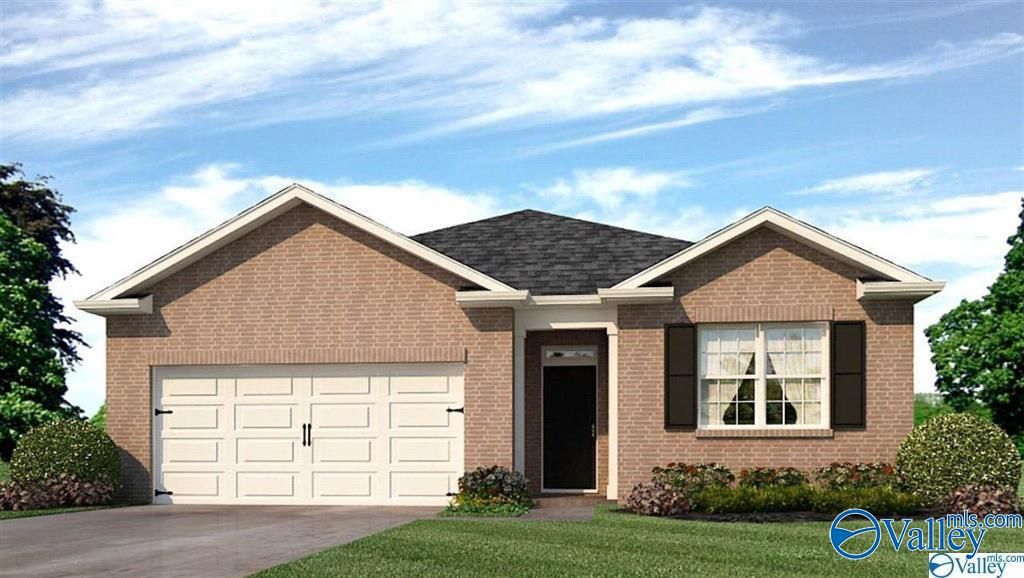 121 Rolling Green Drive, New Market, AL 35761