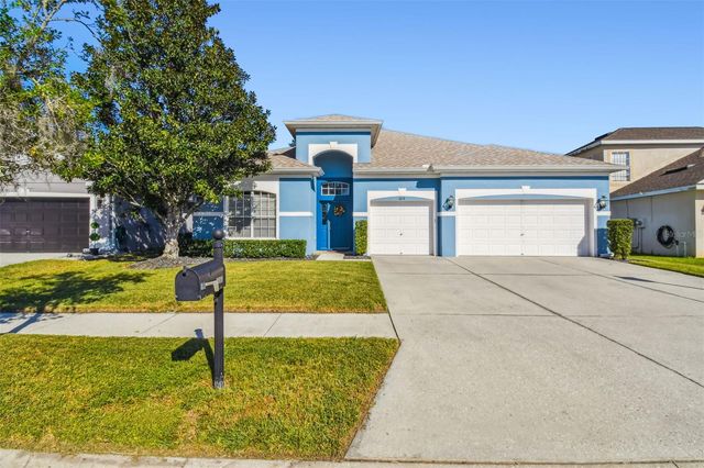 6818 PINE SPRINGS DRIVE, Wesley Chapel, FL 33545