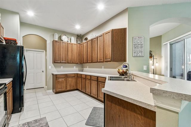 6818 PINE SPRINGS DRIVE, Wesley Chapel, FL 33545
