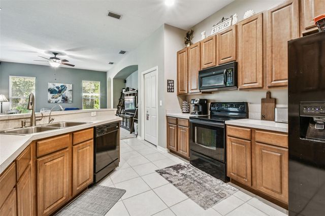 6818 PINE SPRINGS DRIVE, Wesley Chapel, FL 33545