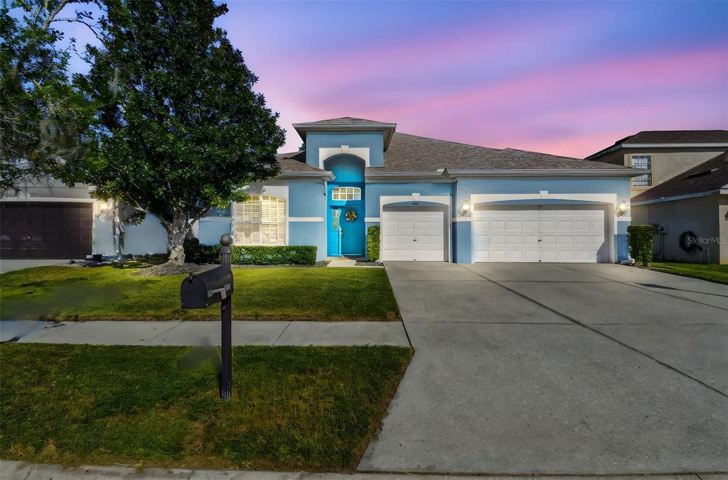 6818 PINE SPRINGS DRIVE, Wesley Chapel, FL 33545