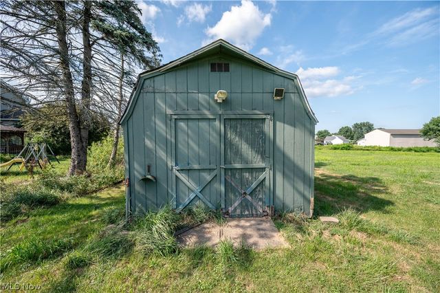 3555 W South Range Road, Columbiana, OH 44408