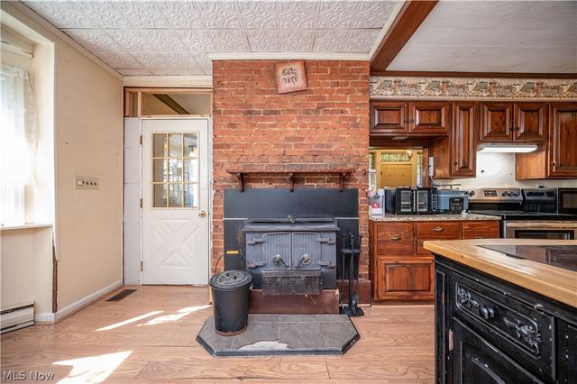 3555 W South Range Road, Columbiana, OH 44408