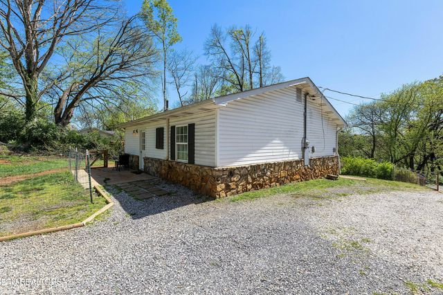 4102 Geyland Heights Rd, Knoxville, TN 37920