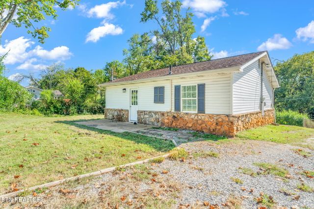 4102 Geyland Heights Rd, Knoxville, TN 37920