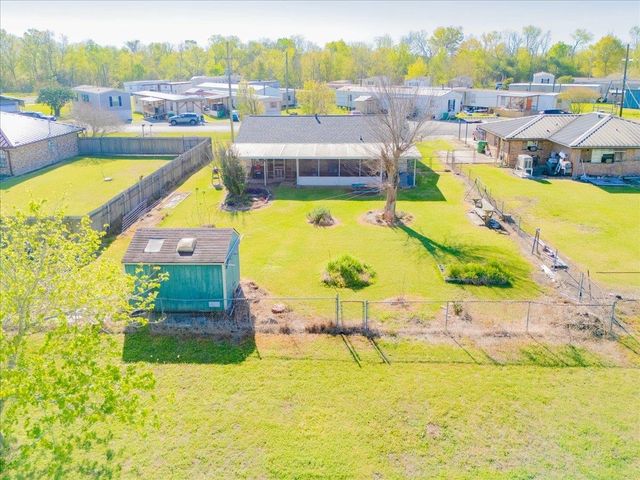 536 Hospital Dr, Raceland, LA 70394