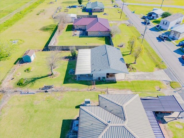 536 Hospital Dr, Raceland, LA 70394