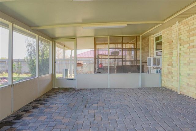 536 Hospital Dr, Raceland, LA 70394