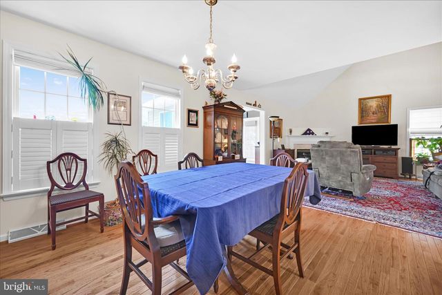 13 SPRING HILL LN, Mountville, PA 17554