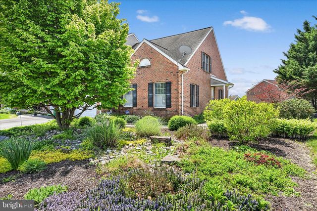 13 SPRING HILL LN, Mountville, PA 17554