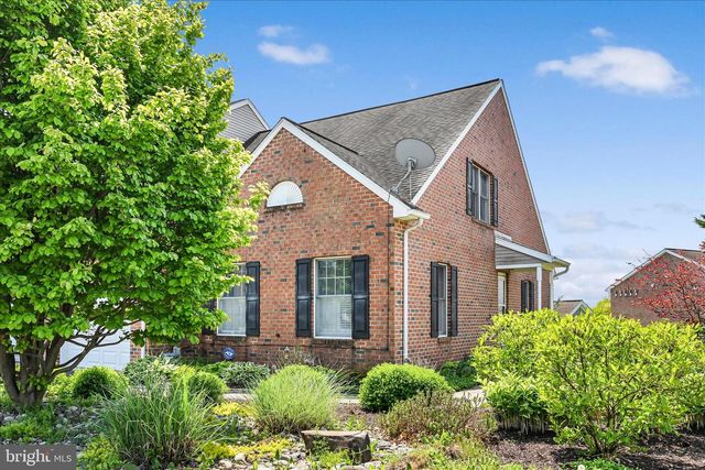 13 SPRING HILL LN, Mountville, PA 17554