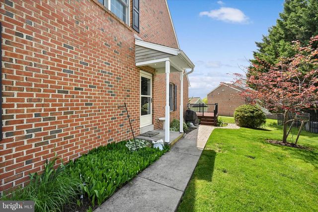 13 SPRING HILL LN, Mountville, PA 17554
