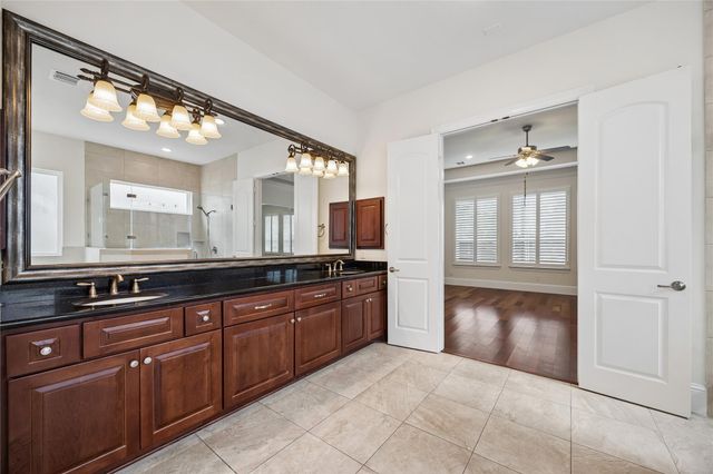 4943 Wigton Drive, Houston, TX 77096