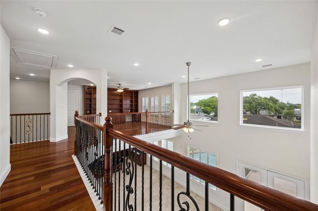 4943 Wigton Drive, Houston, TX 77096