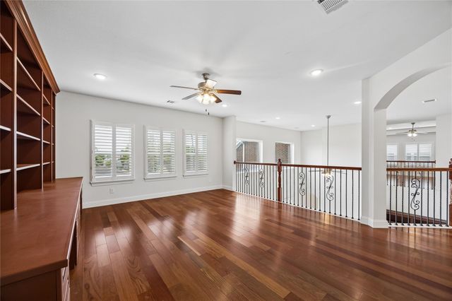 4943 Wigton Drive, Houston, TX 77096