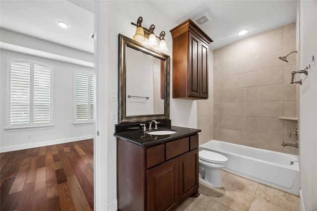 4943 Wigton Drive, Houston, TX 77096