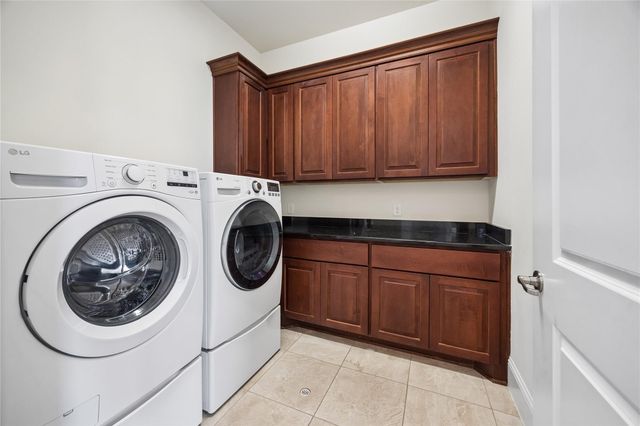 4943 Wigton Drive, Houston, TX 77096