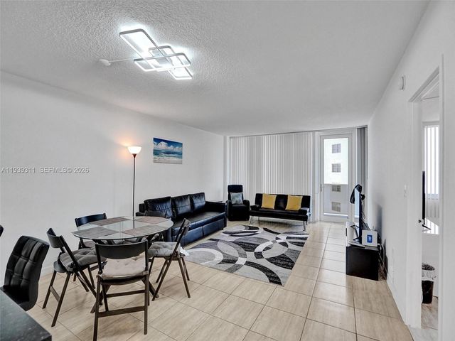 3725 S Ocean Drive 520, Hollywood, FL 33019