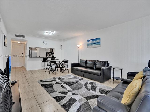 3725 S Ocean Drive 520, Hollywood, FL 33019