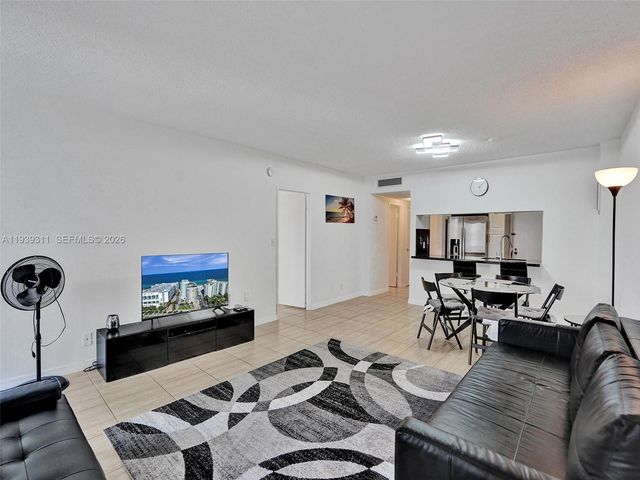 3725 S Ocean Drive 520, Hollywood, FL 33019