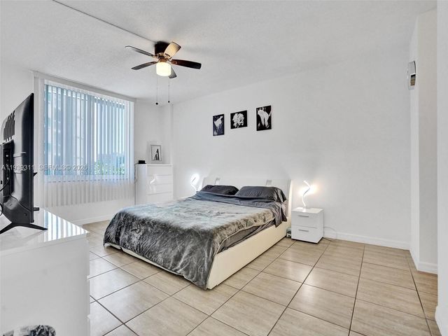 3725 S Ocean Drive 520, Hollywood, FL 33019