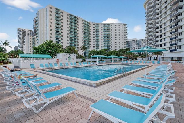 3725 S Ocean Drive 520, Hollywood, FL 33019