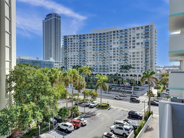 3725 S Ocean Drive 520, Hollywood, FL 33019