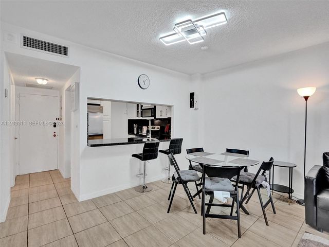3725 S Ocean Drive 520, Hollywood, FL 33019