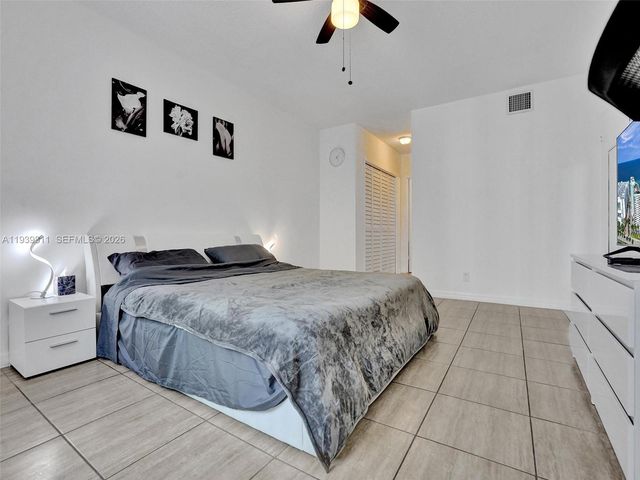 3725 S Ocean Drive 520, Hollywood, FL 33019