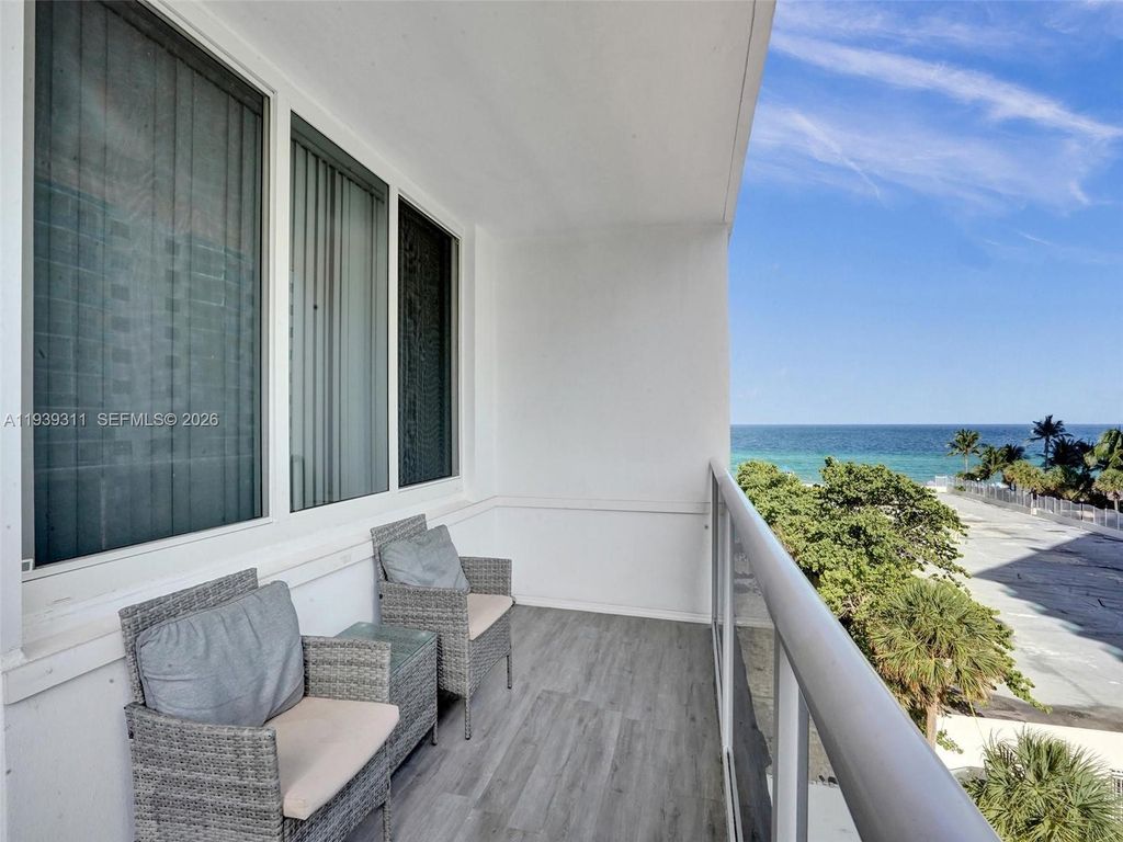 3725 S Ocean Drive 520, Hollywood, FL 33019