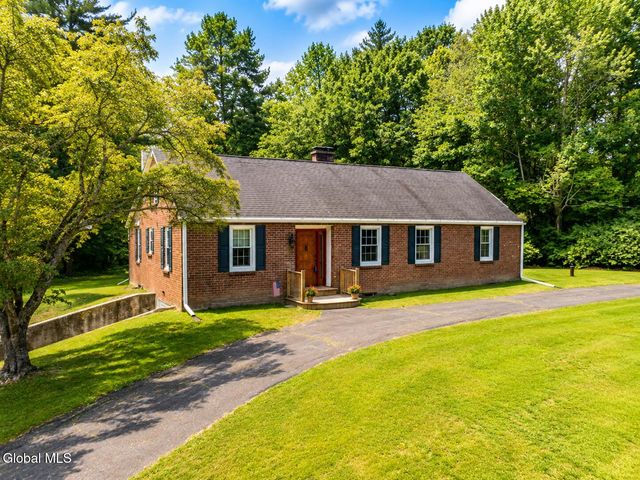 287 Thais Road, Sand Lake, NY 12018