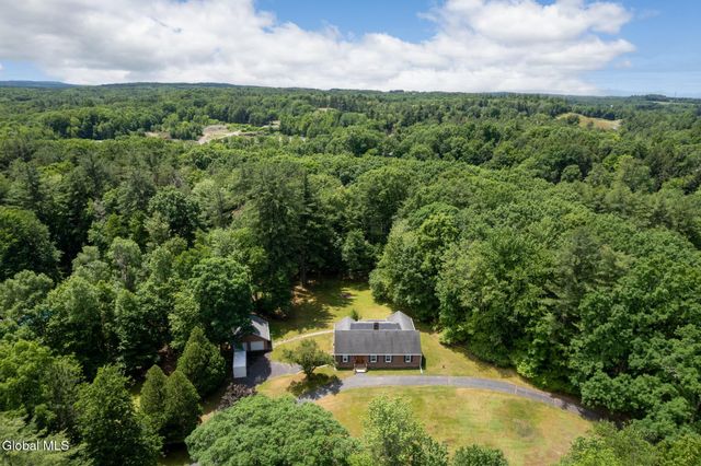 287 Thais Road, Sand Lake, NY 12018