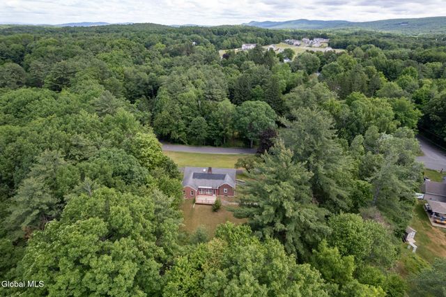 287 Thais Road, Sand Lake, NY 12018