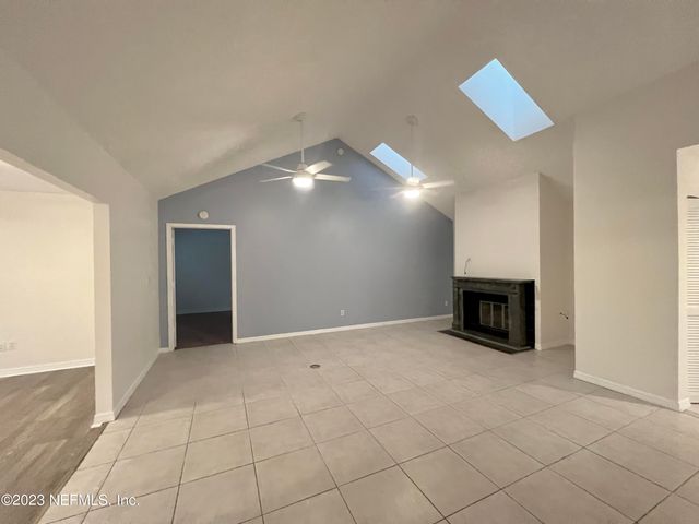 108 N LAKE Circle, St. Augustine, FL 32084