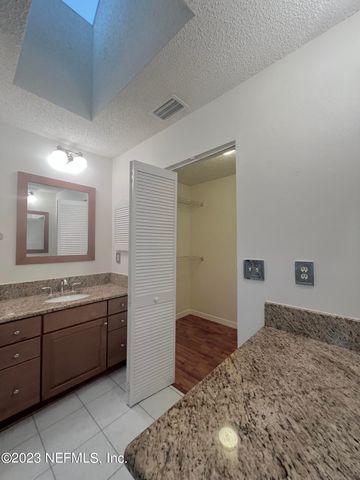 108 N LAKE Circle, St. Augustine, FL 32084