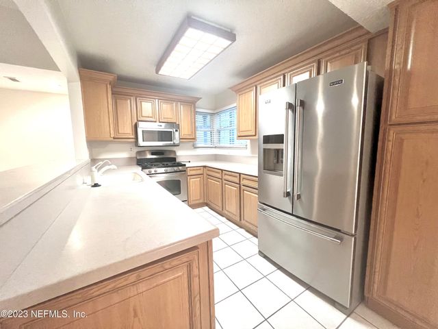 108 N LAKE Circle, St. Augustine, FL 32084