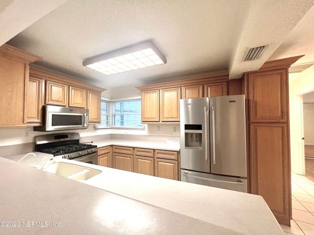 108 N LAKE Circle, St. Augustine, FL 32084