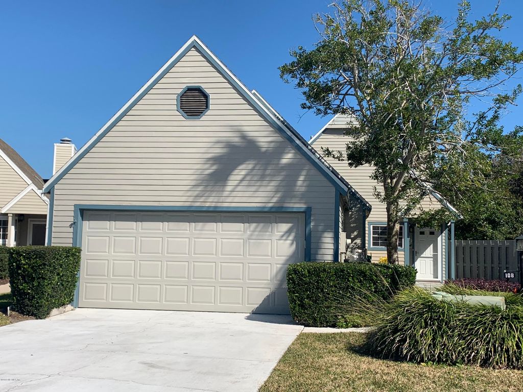 108 N LAKE Circle, St. Augustine, FL 32084