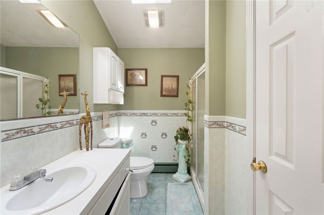 43 Royal Avenue, Cranston, RI 02920