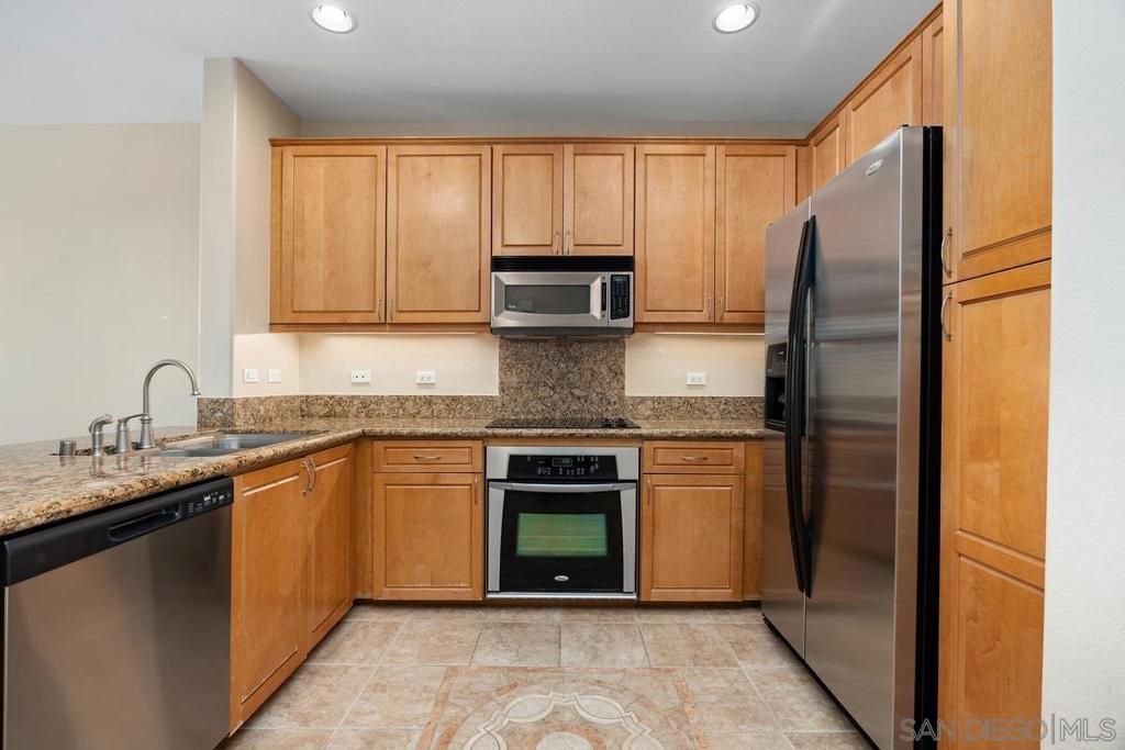 3877 Pell Place 429, San Diego, CA 92130 — photo 2