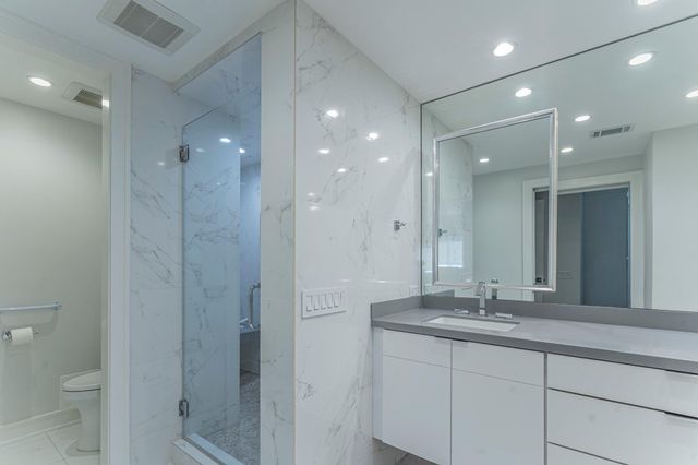 2929 Buffalo Speedway A404, Houston, TX 77098