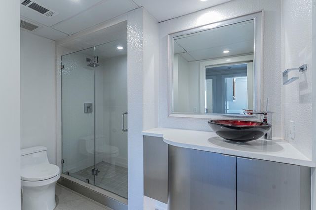 2929 Buffalo Speedway A404, Houston, TX 77098