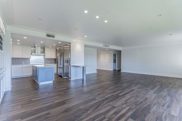 2929 Buffalo Speedway A404, Houston, TX 77098