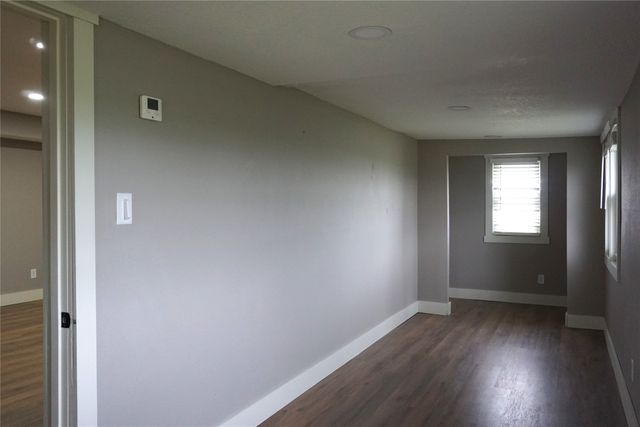 1755 280th Street, Winterset, IA 50273