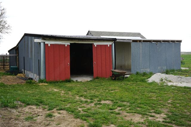 1755 280th Street, Winterset, IA 50273